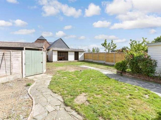 House for sale in Minster, Acol