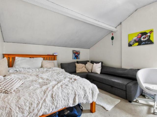House for sale in Broomhill, South Yorkshire