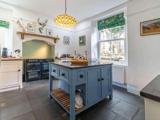 House for sale in Grange-over-sands