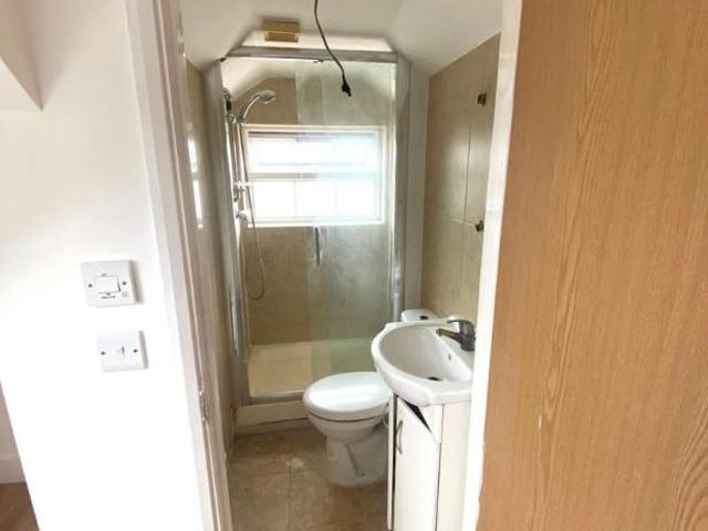 House for sale in London Borough of Ealing, Perivale