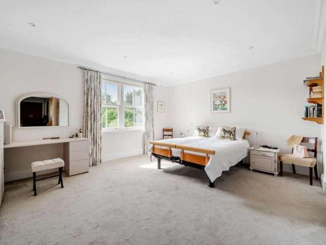 House for sale in East Molesey, Elmbridge