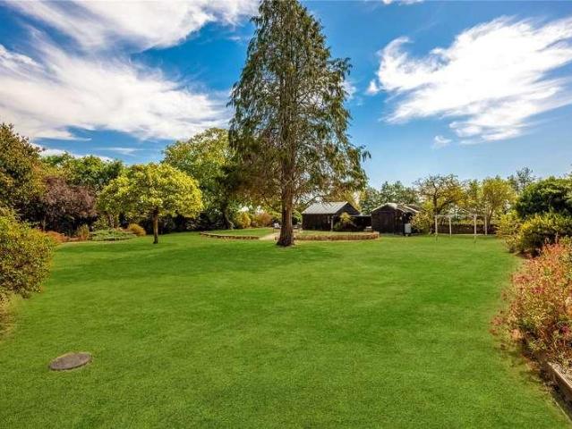 House for sale in Evershot, Oxfordshire