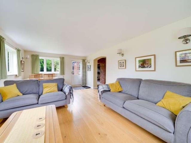 House for sale in Forthampton, Worcestershire