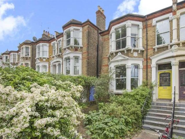 House for sale in London, New Cross Gate