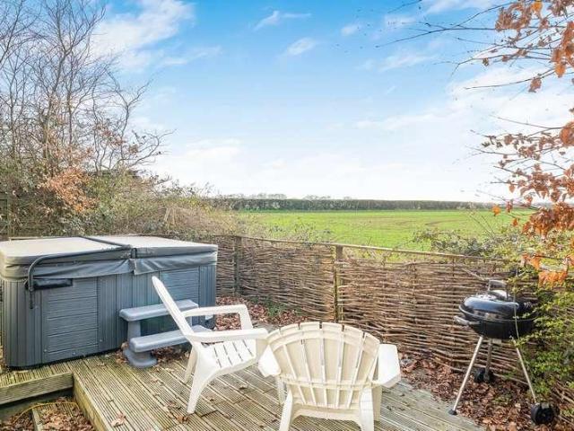 House for sale in Fossebridge, Gloucestershire