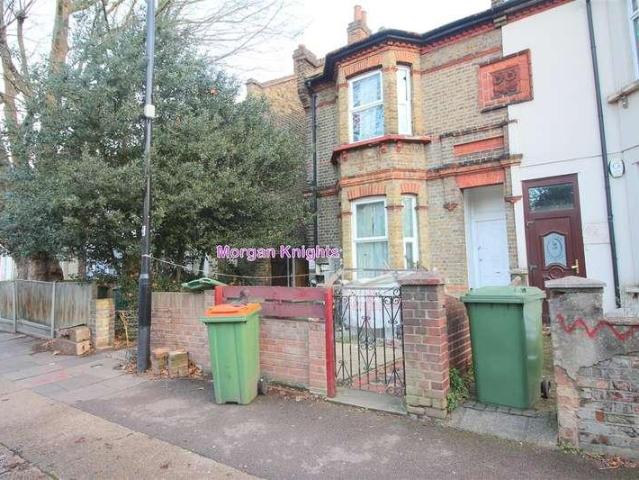 House for sale in London, Upton