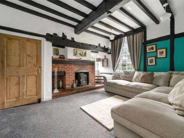 House for sale in Barton In Fabis, East Midlands