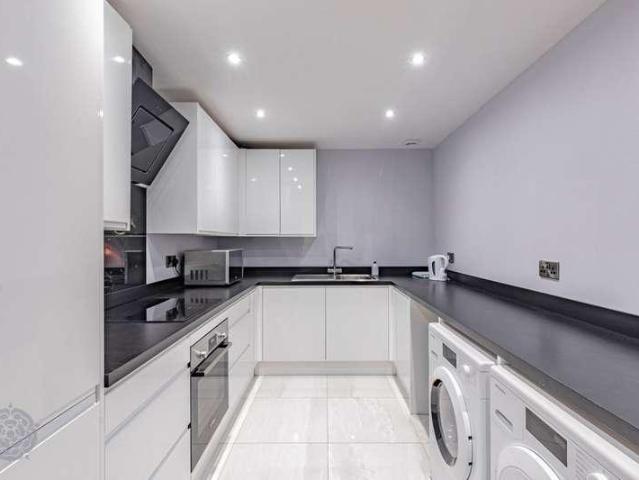 House for sale in Markland Hill, Lee Bank