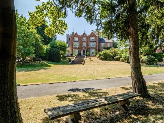 House for sale in Seagrave, Elmfield