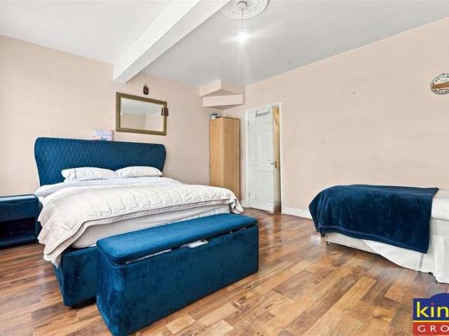 House for sale in Greater London