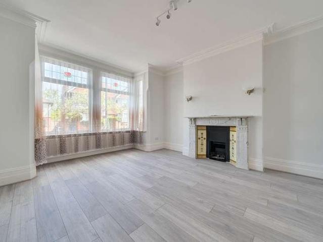 House for sale in Wealdstone, Greater London