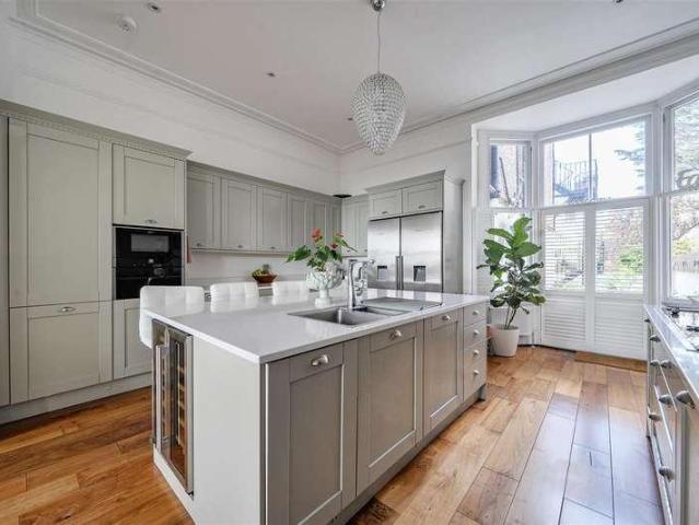 House for sale in West Worthing, Worthing