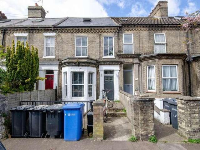 Apartment for rent in Heigham Grove, East Bank