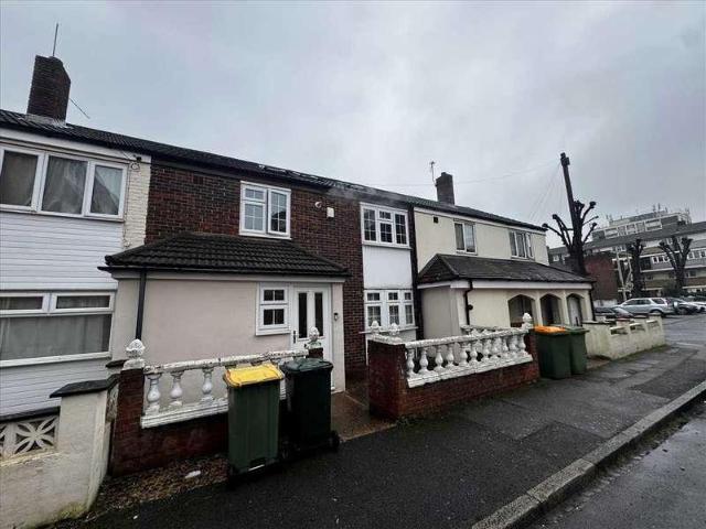 House for rent in Canning Town, Greater London