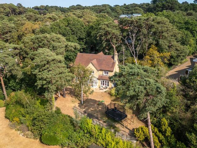 House for rent in Canford Cliffs, Poole