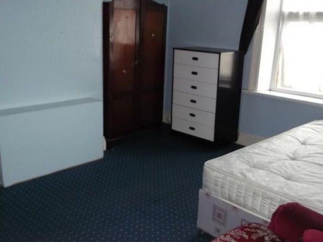 Room for rent in Great Horton, West Yorkshire