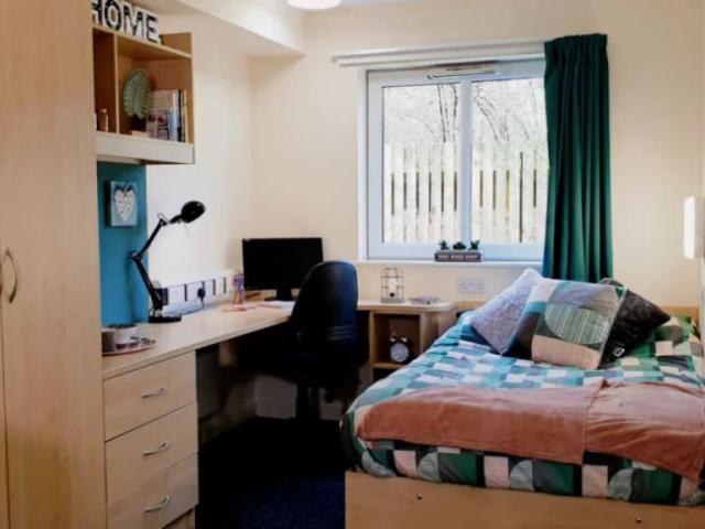 Room for rent in Elmfield, Leicestershire