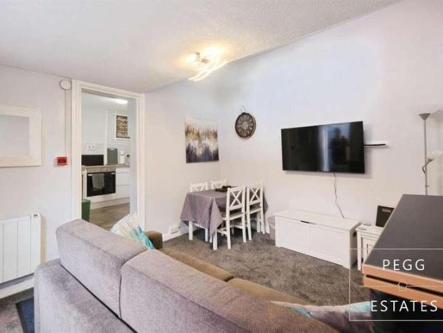 Property for sale in Livermead