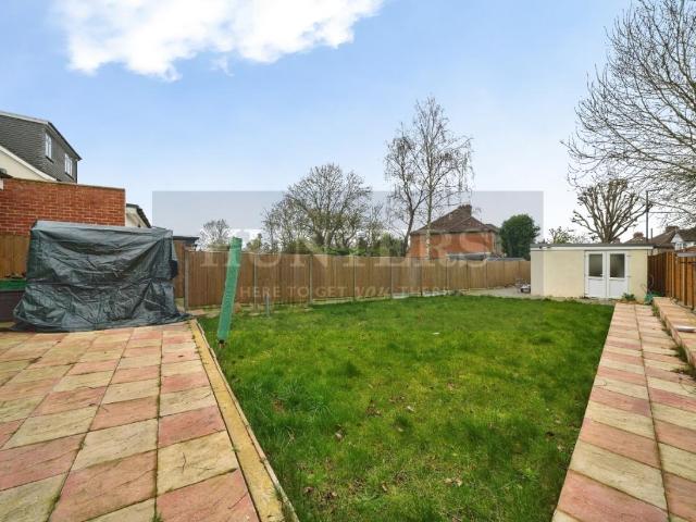 Property for sale in Harrow Weald, Greater London
