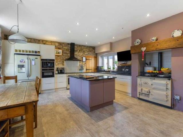 Property for sale in Greinton