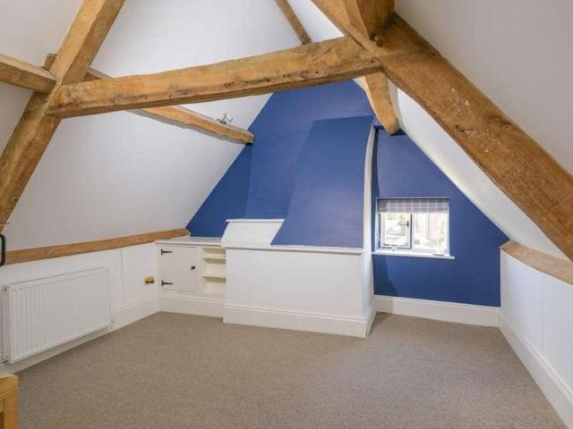 Flat for sale in Mapesbury, Greater London