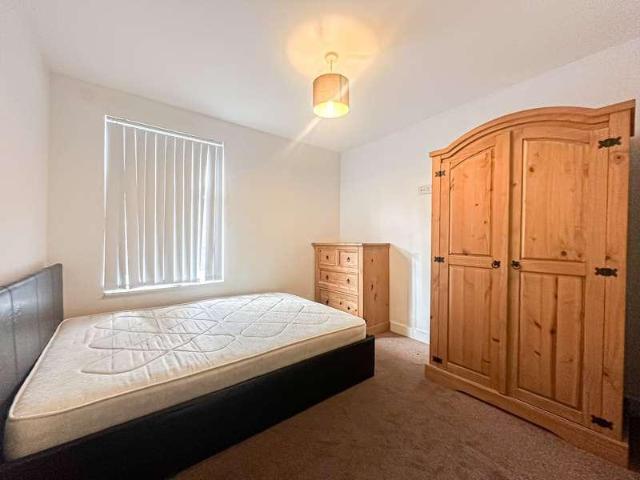 Property for sale in Elm Park, Calderstones