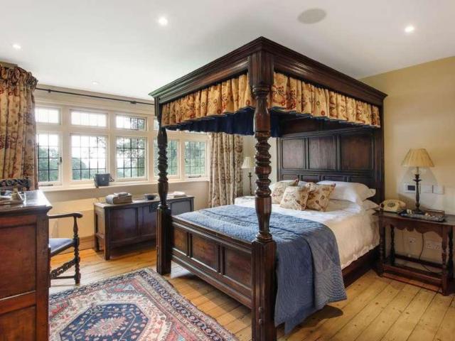 Property for sale in Chalksole, Ash