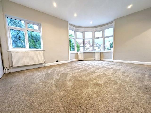 House for rent in Temple Fortune, Greater London