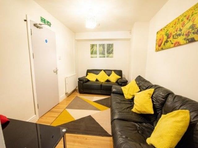 Room for rent in Mount Pleasant, Nangreaves