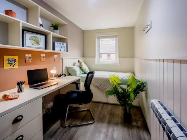 Room for rent in Sciennes, Scotland