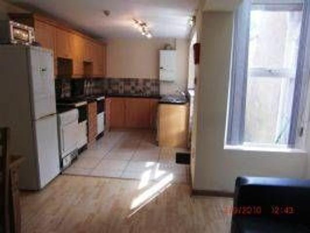 Room for rent in Queen's Quarter, Northern Ireland