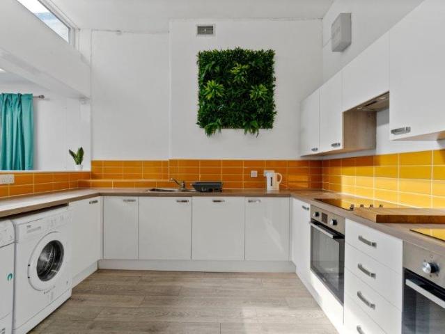 Apartment for rent in Greenbank, Mount Wise