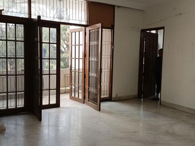 House for sale in Deri