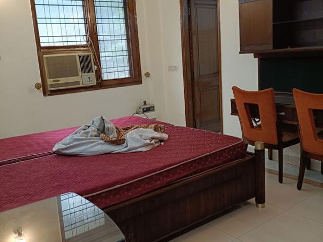 House for sale in Deri