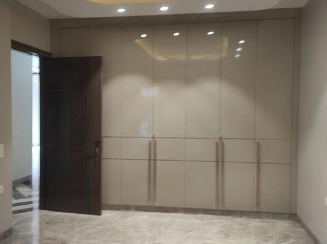 House for rent in Deri