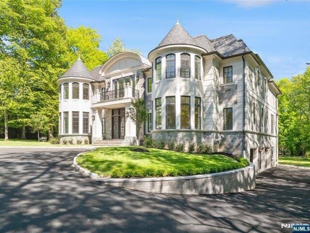 House for sale in Alpine, New Jersey