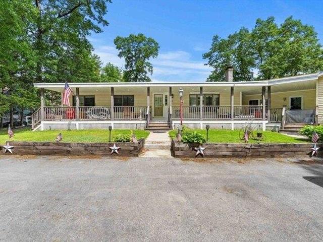 House for sale in Amesbury, Massachusetts