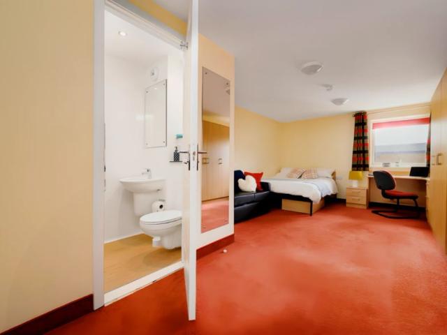 Room for rent in Metchley, Birmingham