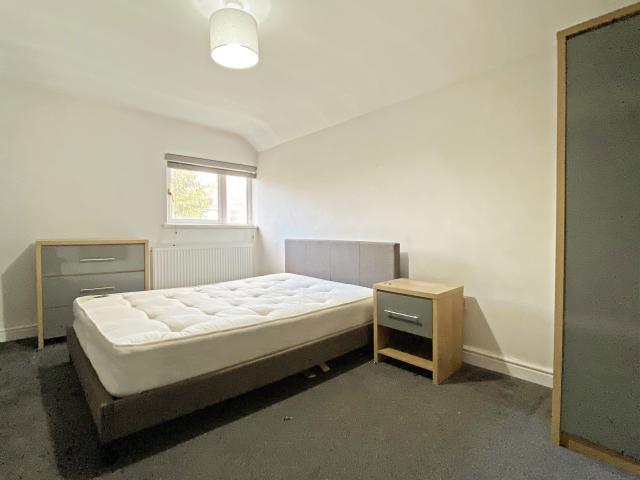 Apartment for rent in Plasnewydd, Falcon Lodge