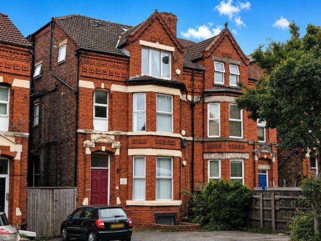 Flat for sale in Bootle, Sefton