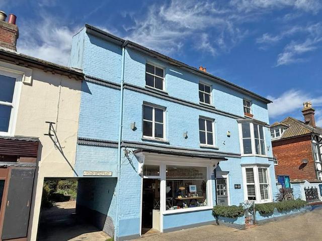 Flat for sale in Eastbridge, Suffolk