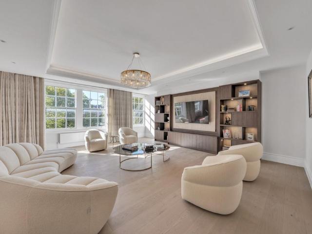 Flat for sale in St. John's Wood, Isle Of Man