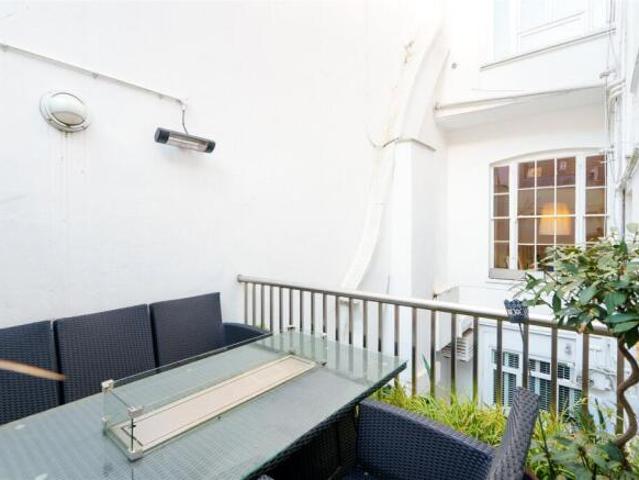 Apartment for sale in Cat Hill