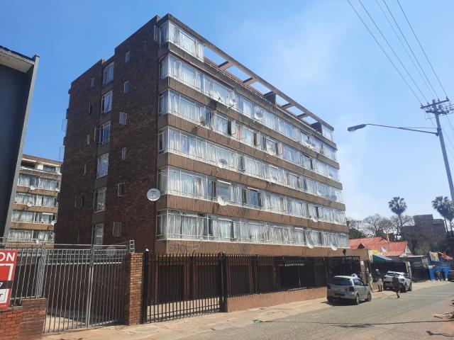 Apartment for sale in Waterkloof, Gauteng