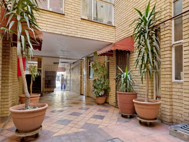 Apartment for sale in Vosloorus, Gauteng