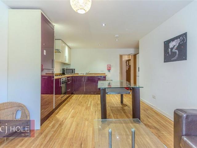 Apartment for rent in Spike Island, Feckenham