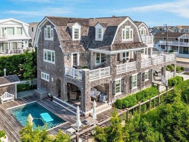 House for sale in Avalon, New Jersey