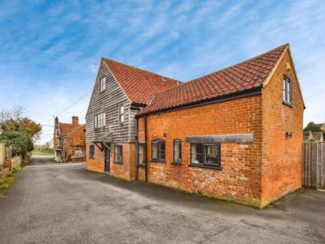 House for sale in Lyons, Greater London