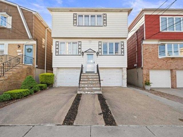 House for sale in Hudson, New Jersey