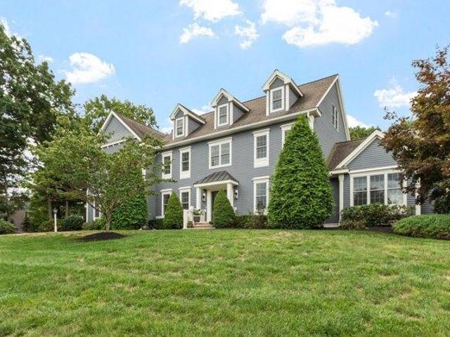 House for sale in Bedford, Middlesex County